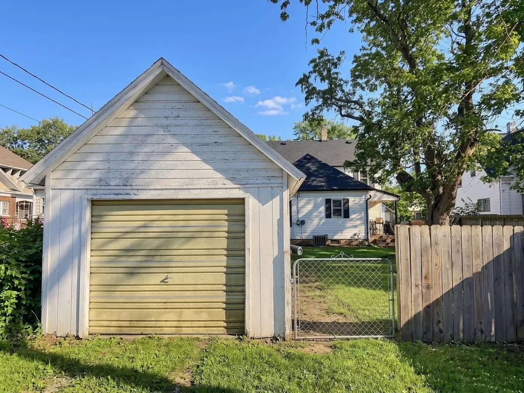 211 Allison Street Newton KS 67114