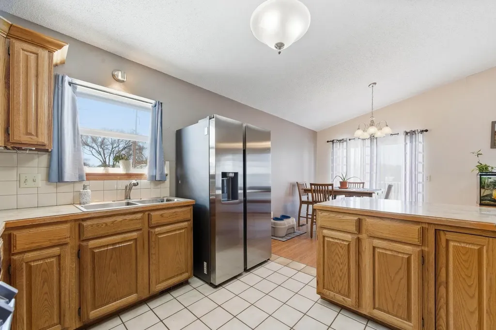 10407 E Countryside Circle Wichita KS 67207