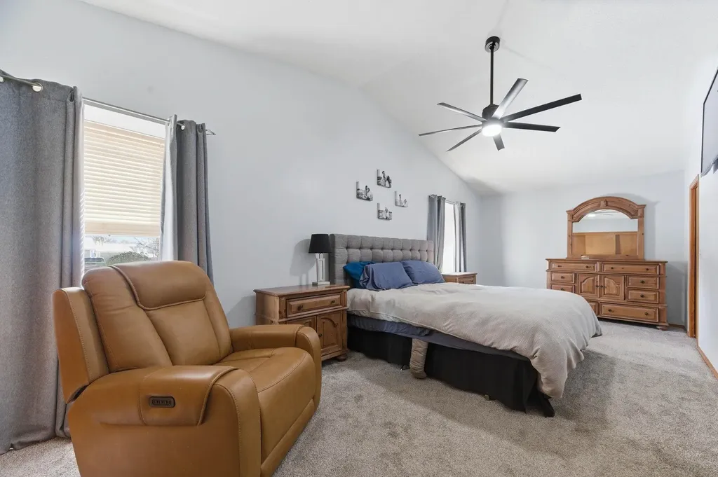 10407 E Countryside Circle Wichita KS 67207