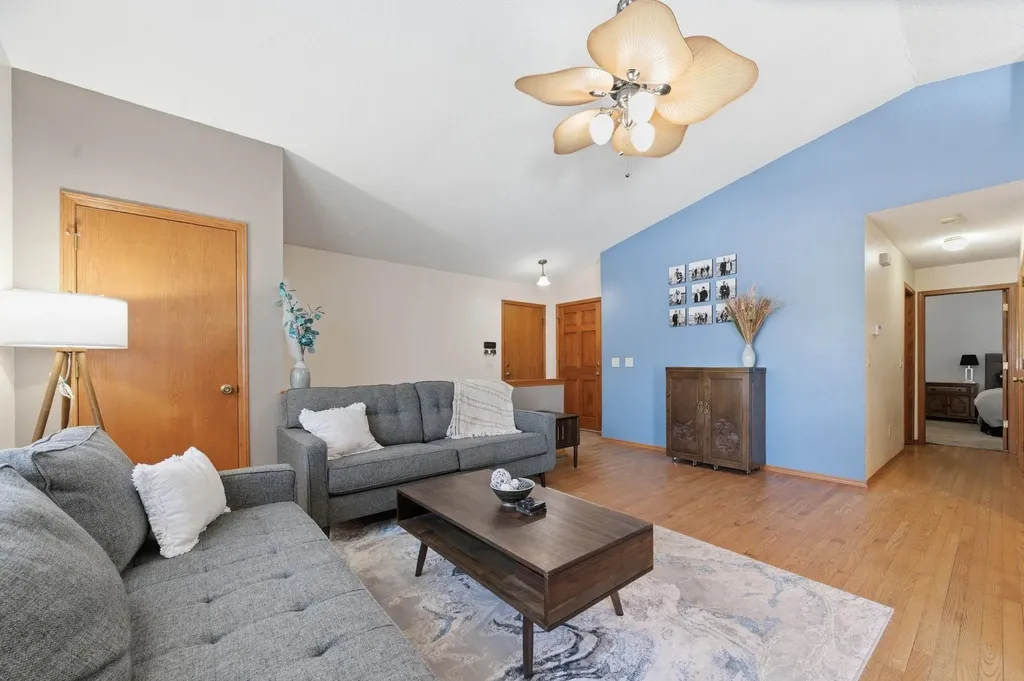 10407 E Countryside Circle Wichita KS 67207