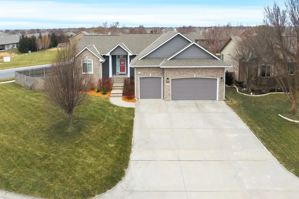 10909 W Hampton Lakes Street Maize KS 67101