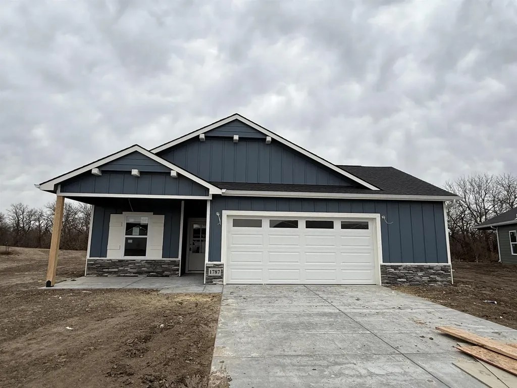 1787 W Redbud Lane Goddard KS 67052