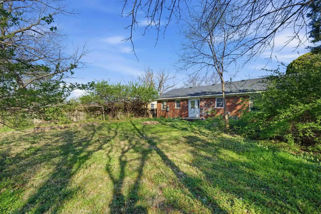 7603 E Gilbert Street Wichita KS 67207