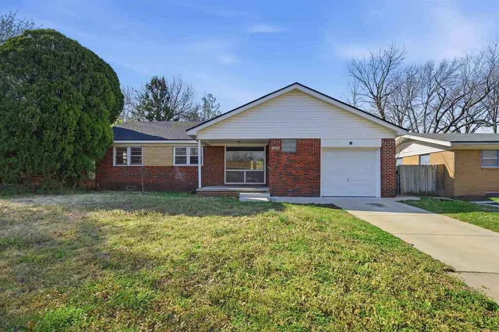7603 E Gilbert Street Wichita KS 67207