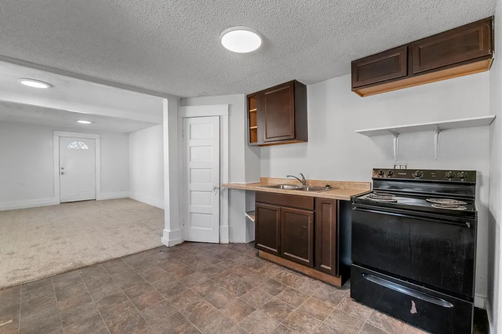1421 S Main Street Wichita KS 67213