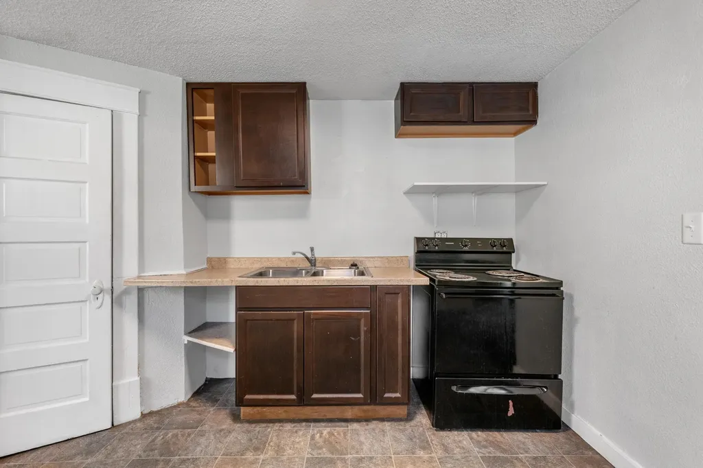 1421 S Main Street Wichita KS 67213
