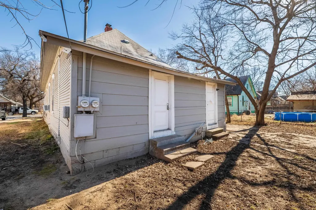 1421 S Main Street Wichita KS 67213