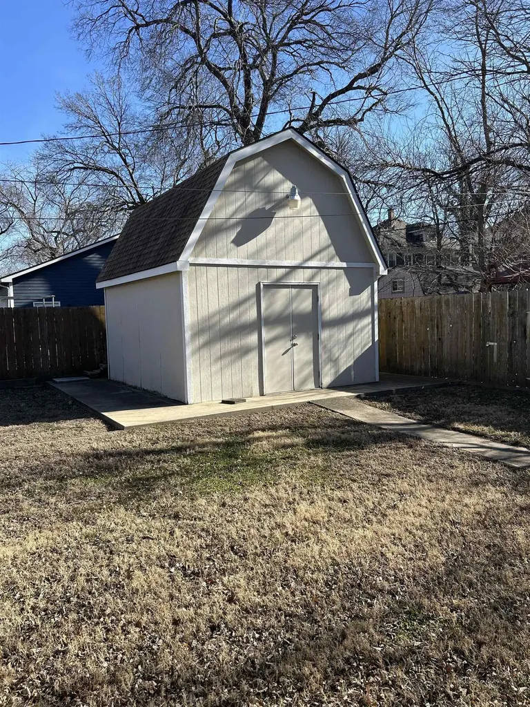 1141 W River Boulevard Wichita KS 67203