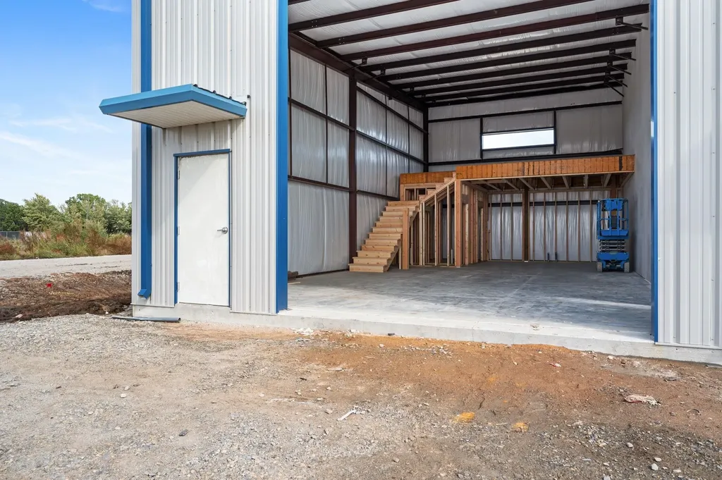 9125 E 47th Street S Derby KS 67037-9406