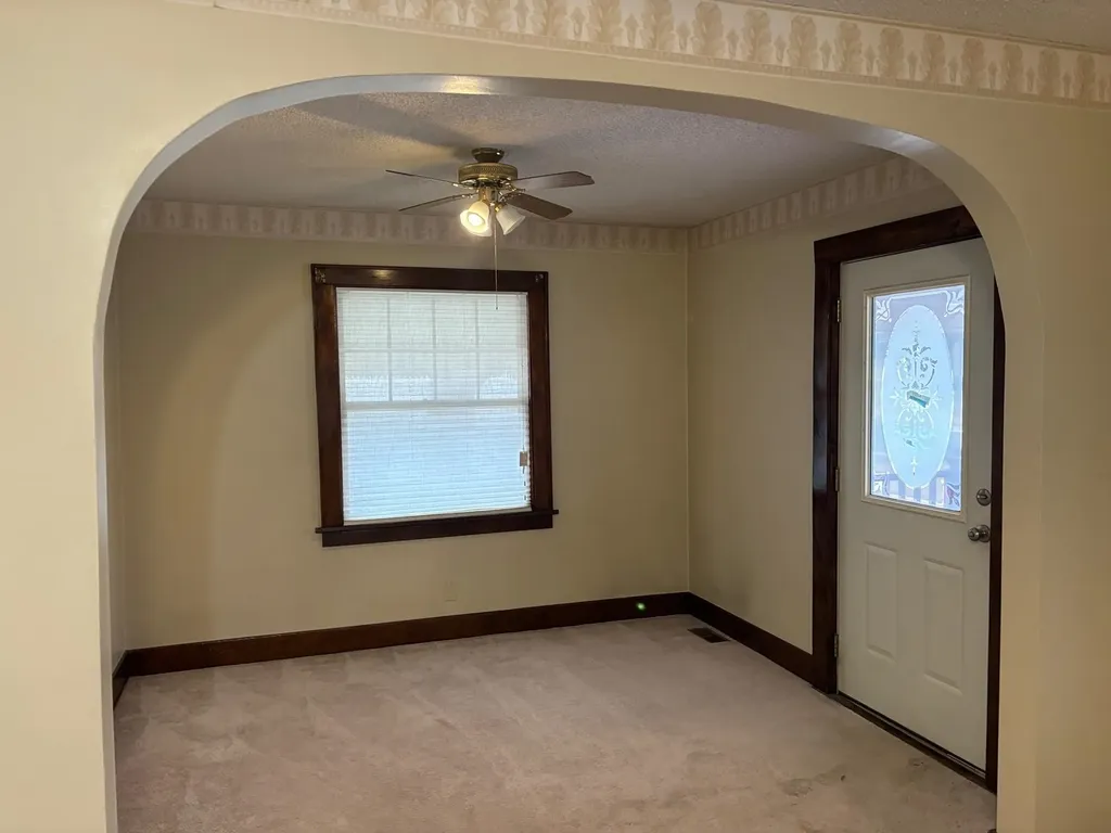 626 SE 5th Newton KS 67114