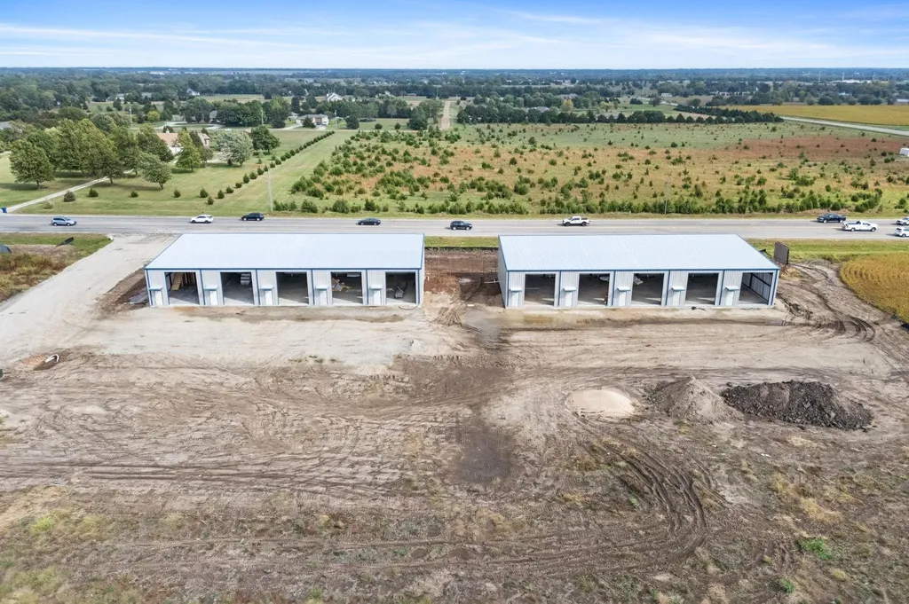 9125 E 47th Street S Derby KS 67037-9406