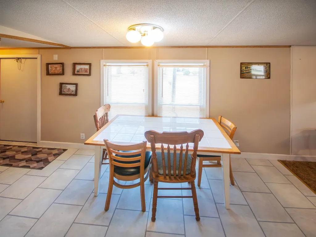 404 S Howard Howard KS 67349