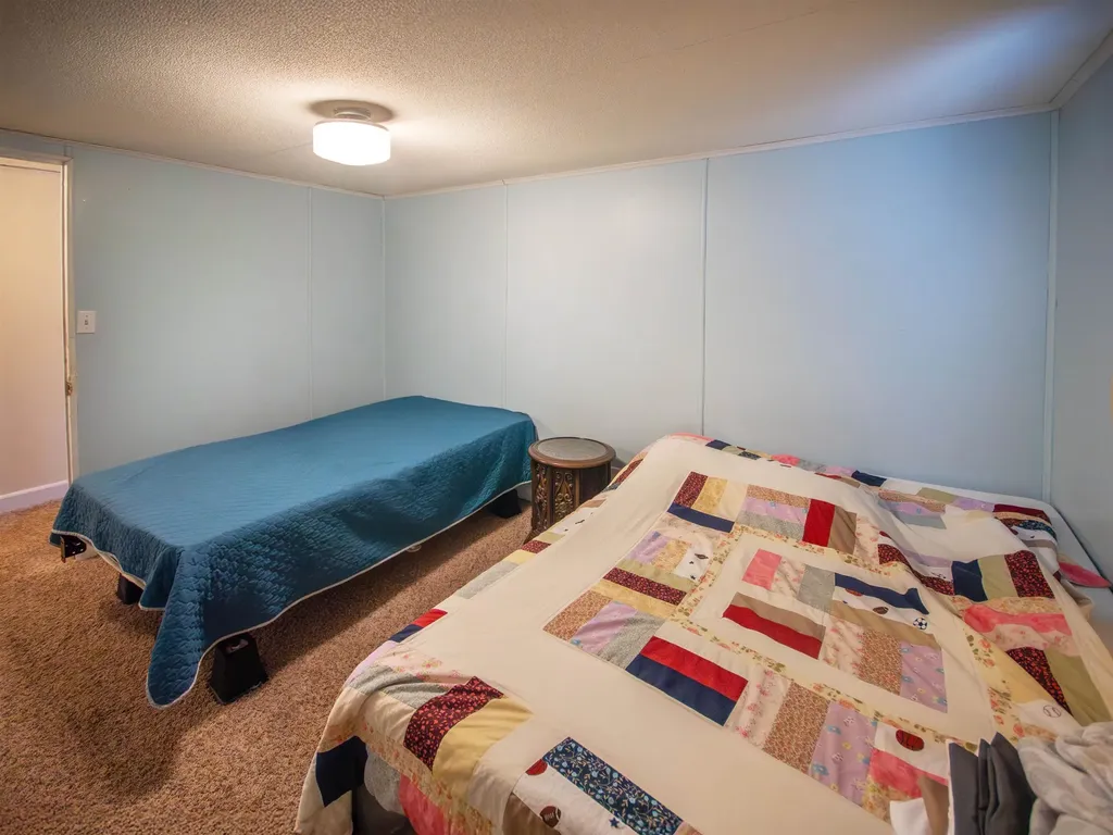 404 S Howard Howard KS 67349