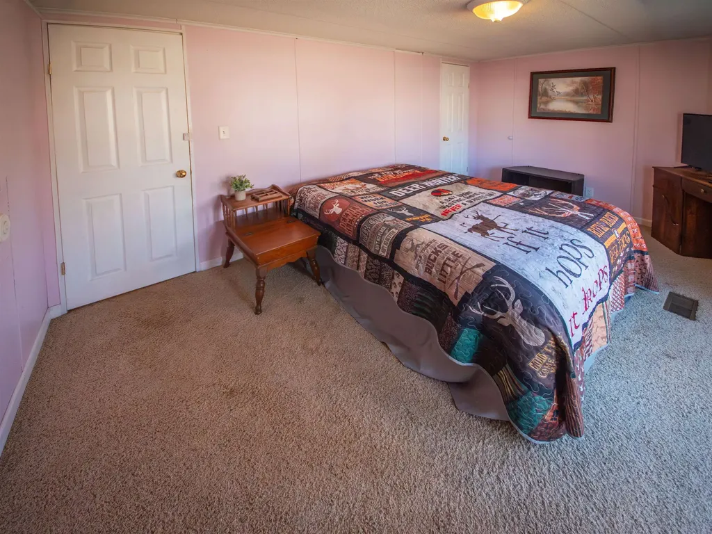 404 S Howard Howard KS 67349
