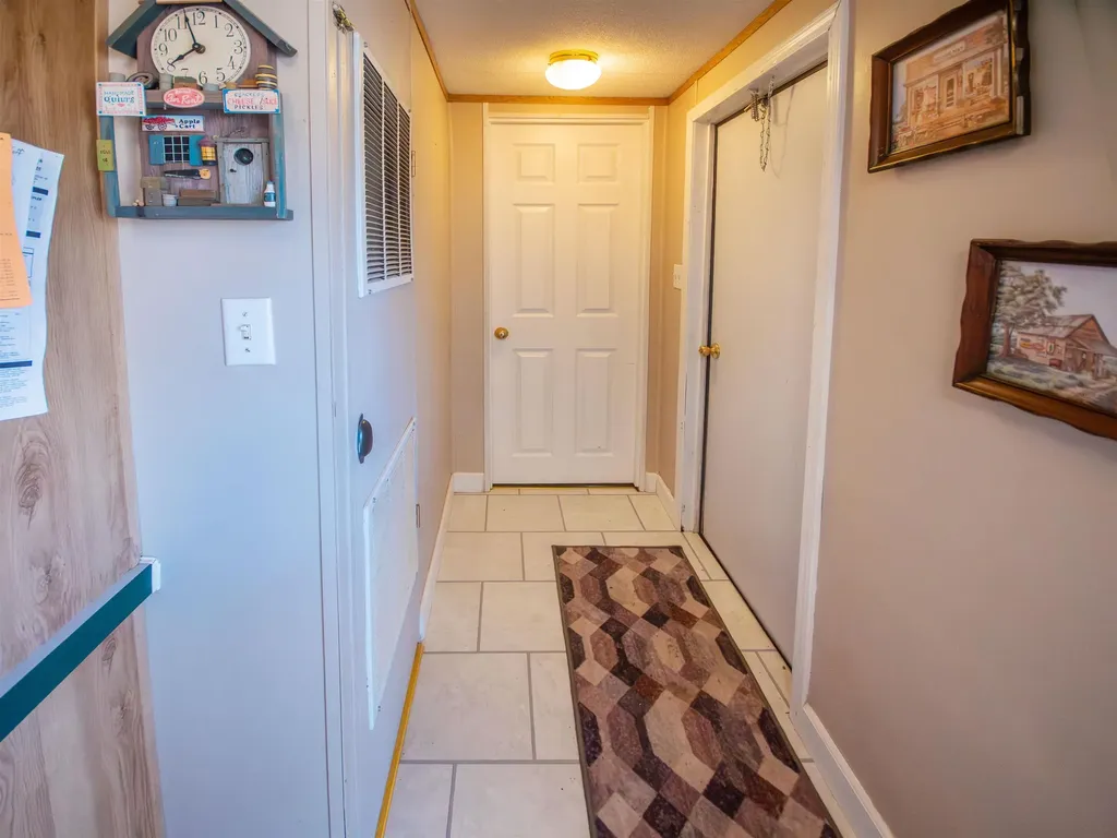404 S Howard Howard KS 67349