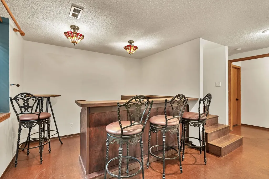 2238 N Amarado Street Wichita KS 67205
