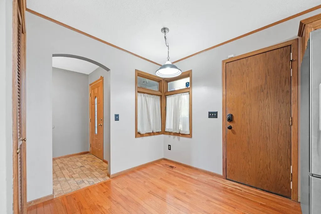 1829 N Tony Lane Wichita KS 67212