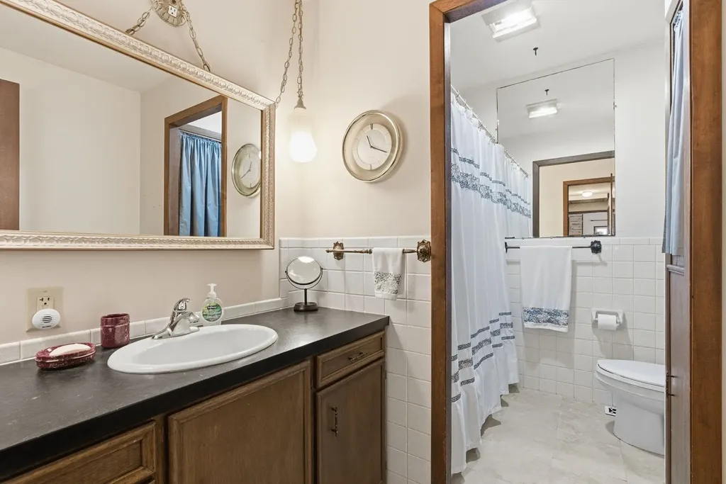 2019 N Westridge Drive Wichita KS 67203