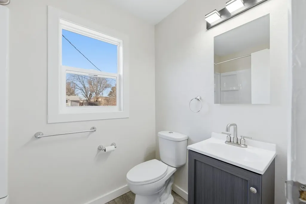 1925 S Saint Paul Street Wichita KS 67213