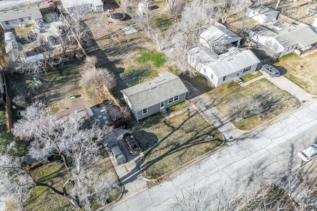 1925 S Saint Paul Street Wichita KS 67213