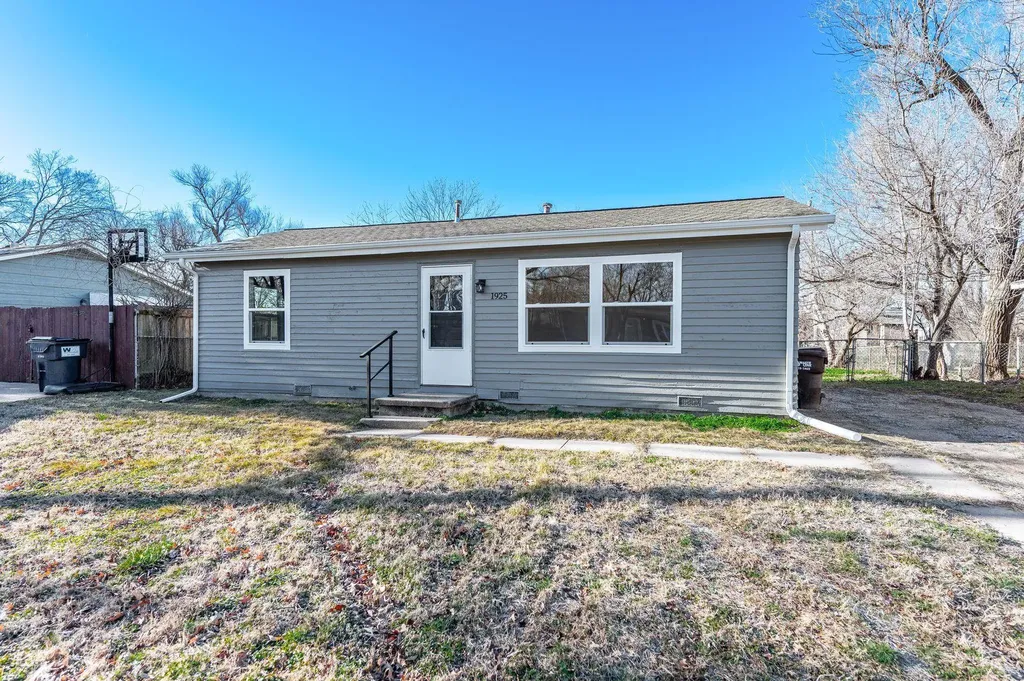 1925 S Saint Paul Street Wichita KS 67213
