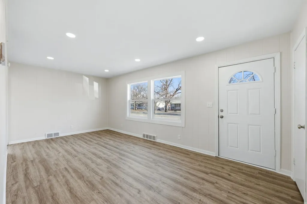 1925 S Saint Paul Street Wichita KS 67213