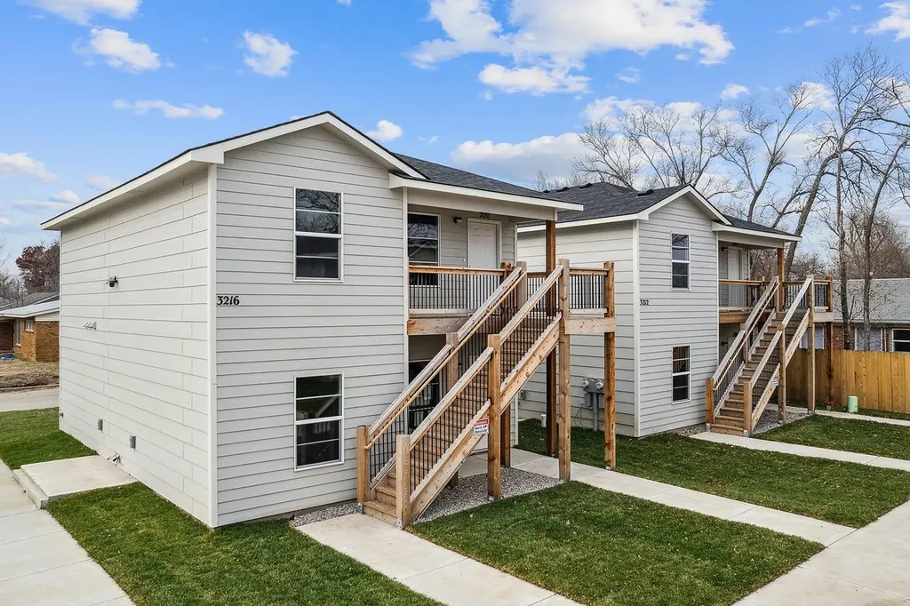 3212-3244 S Victoria Avenue Wichita KS 67216