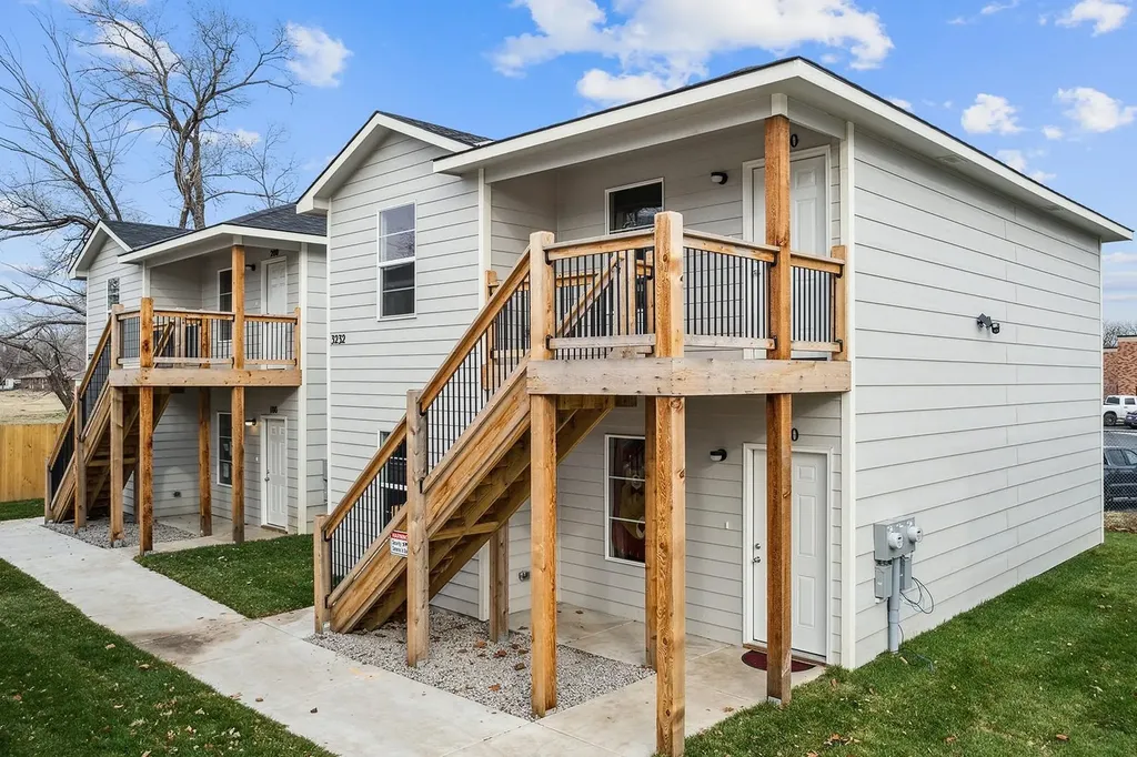 3212-3244 S Victoria Avenue Wichita KS 67216