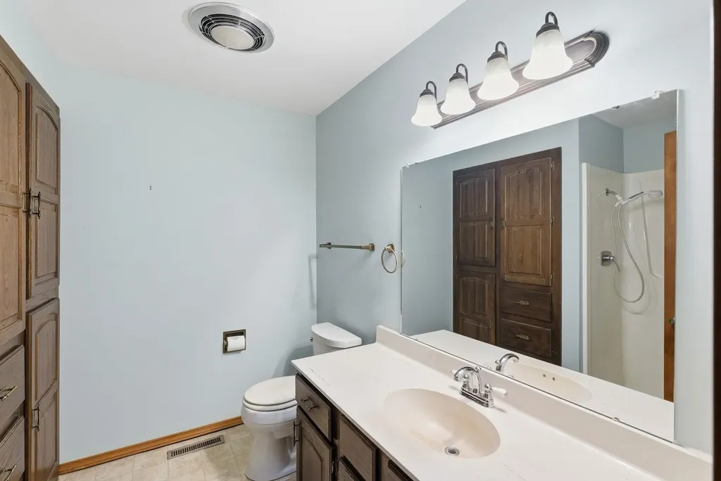 500 Rolling Hills Newton KS 67114