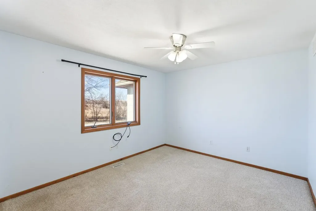 740 E 70th Avenue N Belle Plaine KS 67013