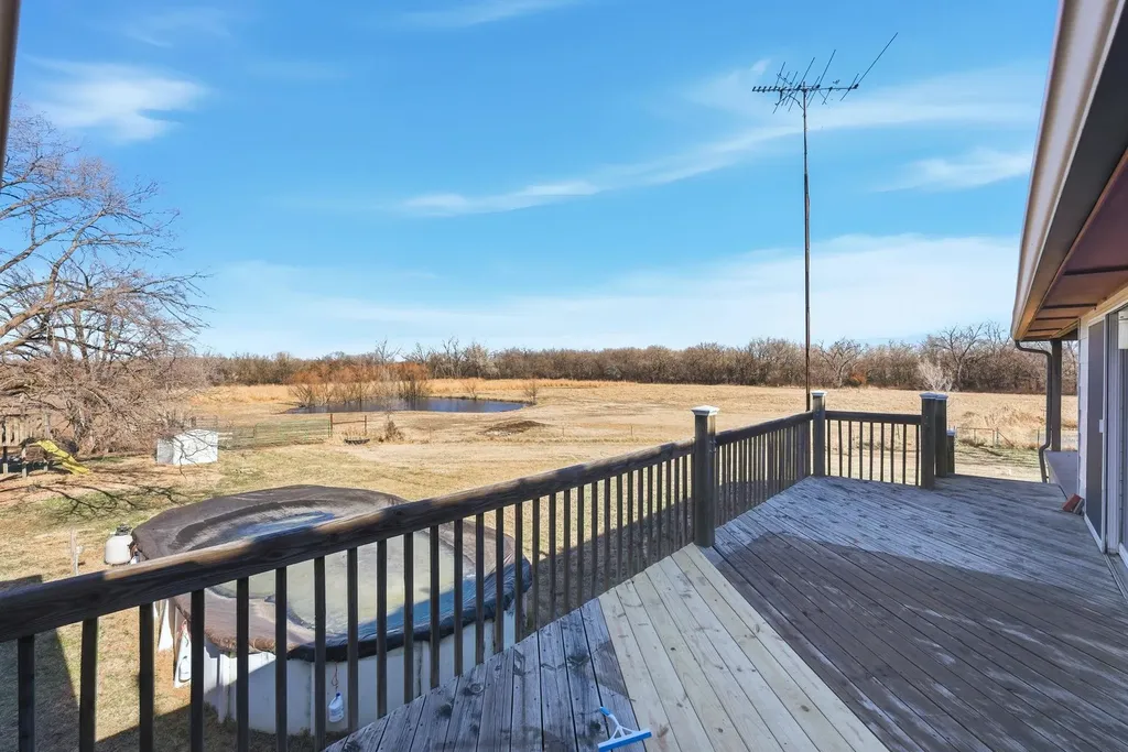 740 E 70th Avenue N Belle Plaine KS 67013