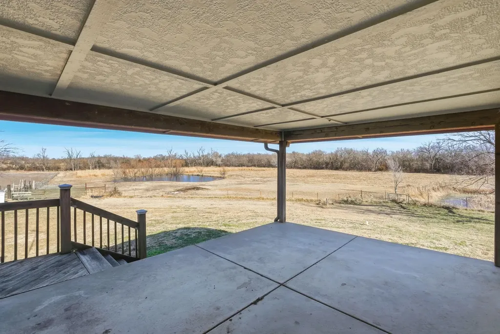 740 E 70th Avenue N Belle Plaine KS 67013