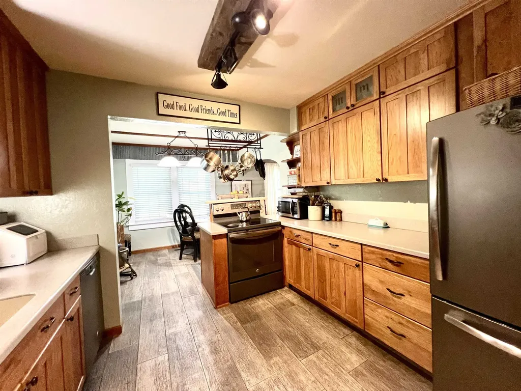 1825 N 9th Arkansas City KS 67005