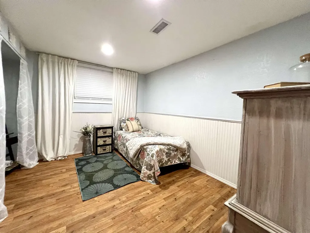 1825 N 9th Arkansas City KS 67005