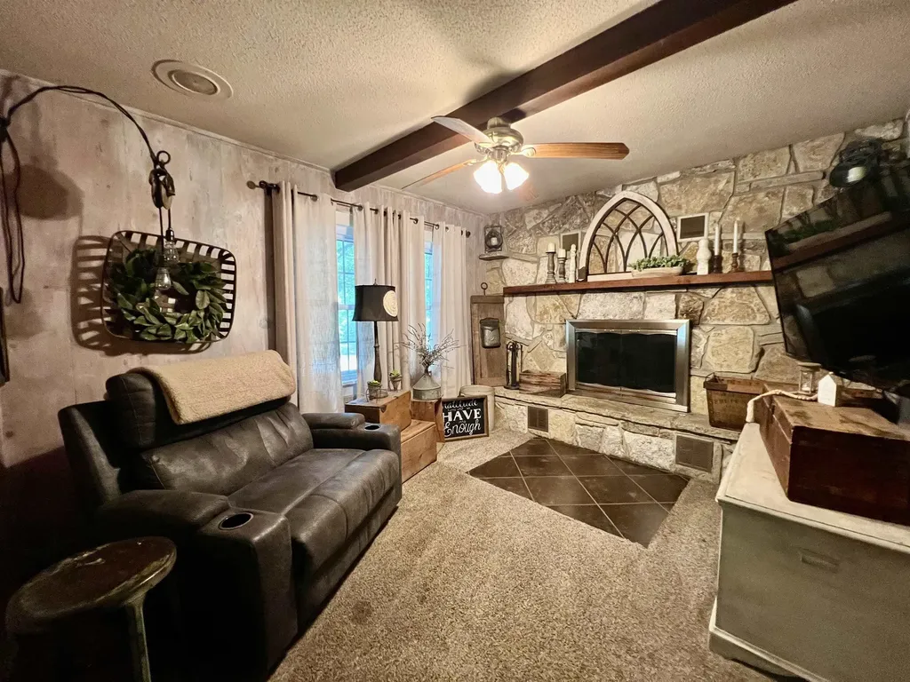 1825 N 9th Arkansas City KS 67005