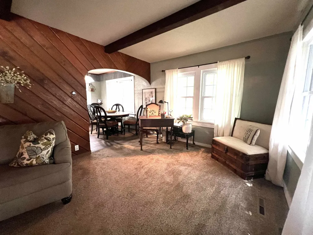 1825 N 9th Arkansas City KS 67005