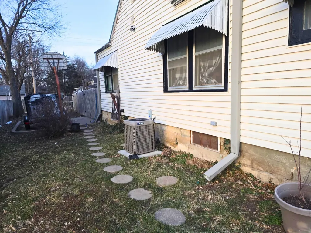 206 W Main Street Herington KS 67449