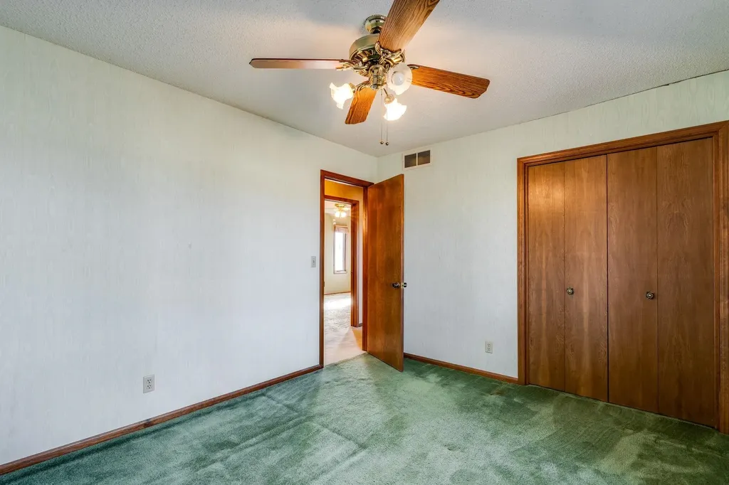 8100 S Hillside Haysville KS 67060