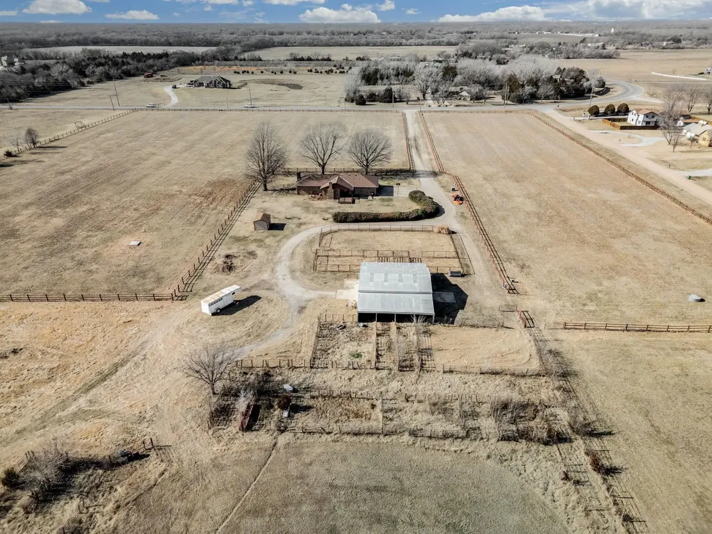 8100 S Hillside Haysville KS 67060