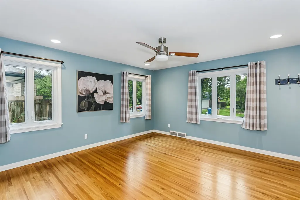 206 S Brookside Street Wichita KS 67218