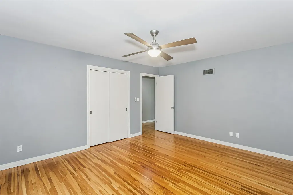 206 S Brookside Street Wichita KS 67218