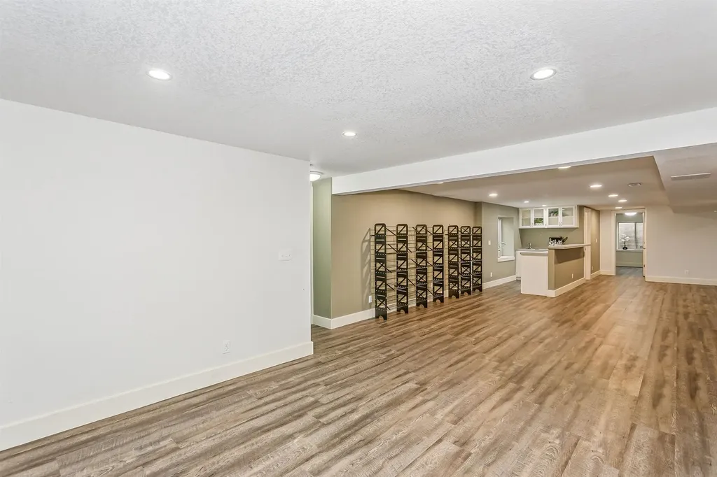 206 S Brookside Street Wichita KS 67218