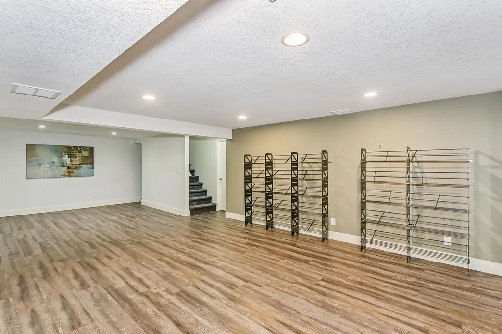 206 S Brookside Street Wichita KS 67218