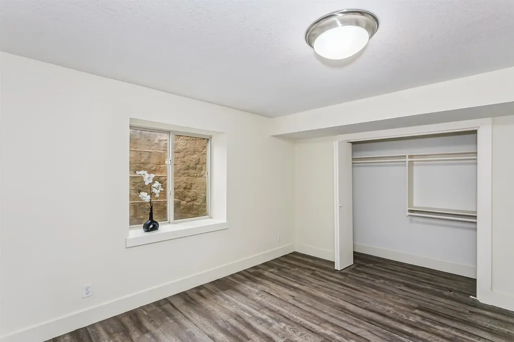 206 S Brookside Street Wichita KS 67218