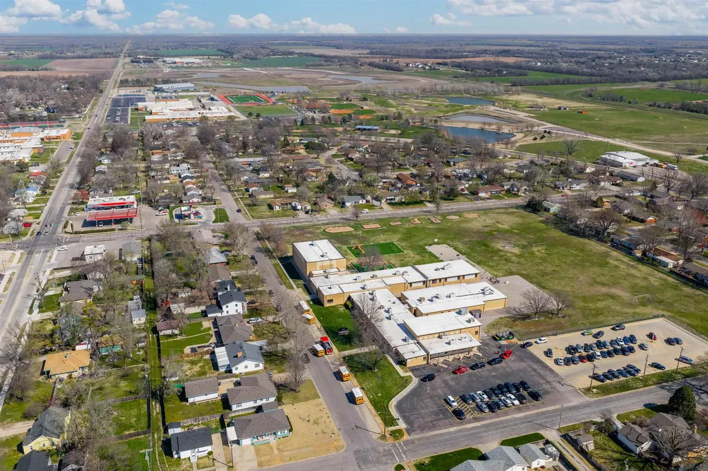 Lot 12 Blk A Harvest Place Addition Valley Center KS 67147