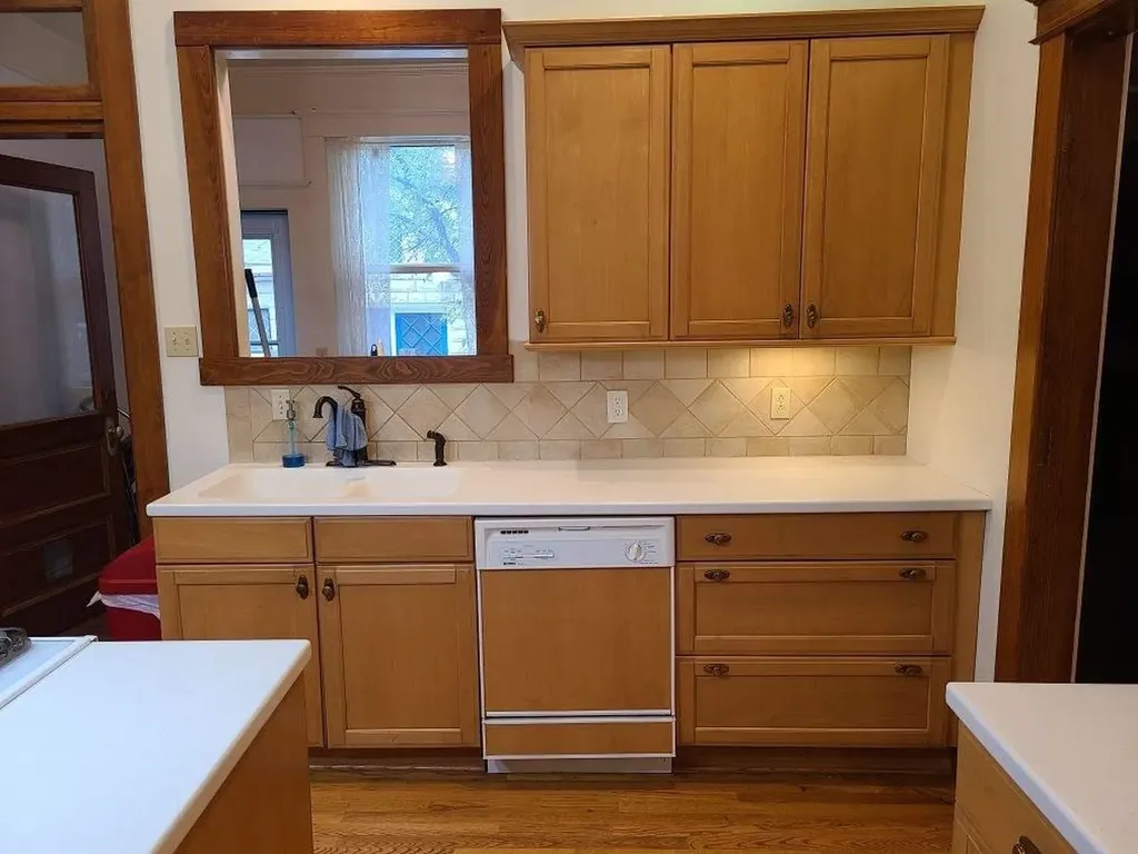 1010 E 9th Avenue Winfield KS 67156