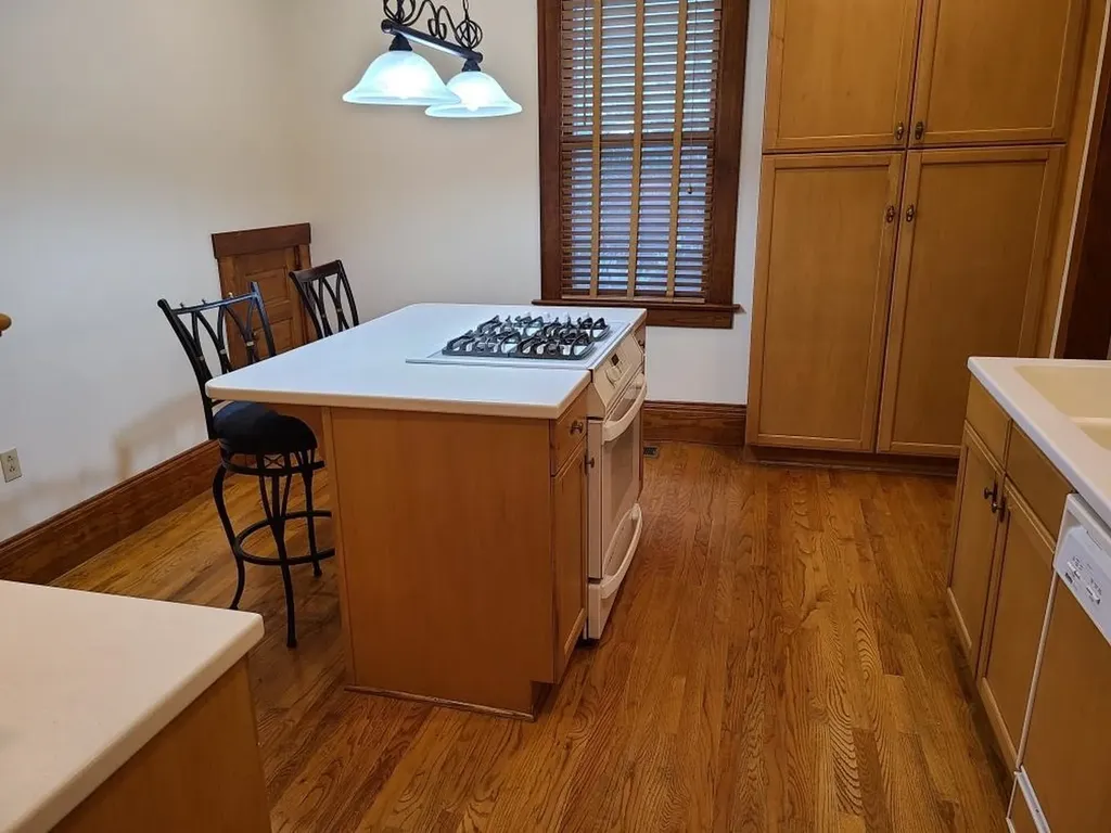 1010 E 9th Avenue Winfield KS 67156