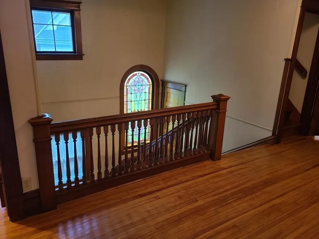 1010 E 9th Avenue Winfield KS 67156