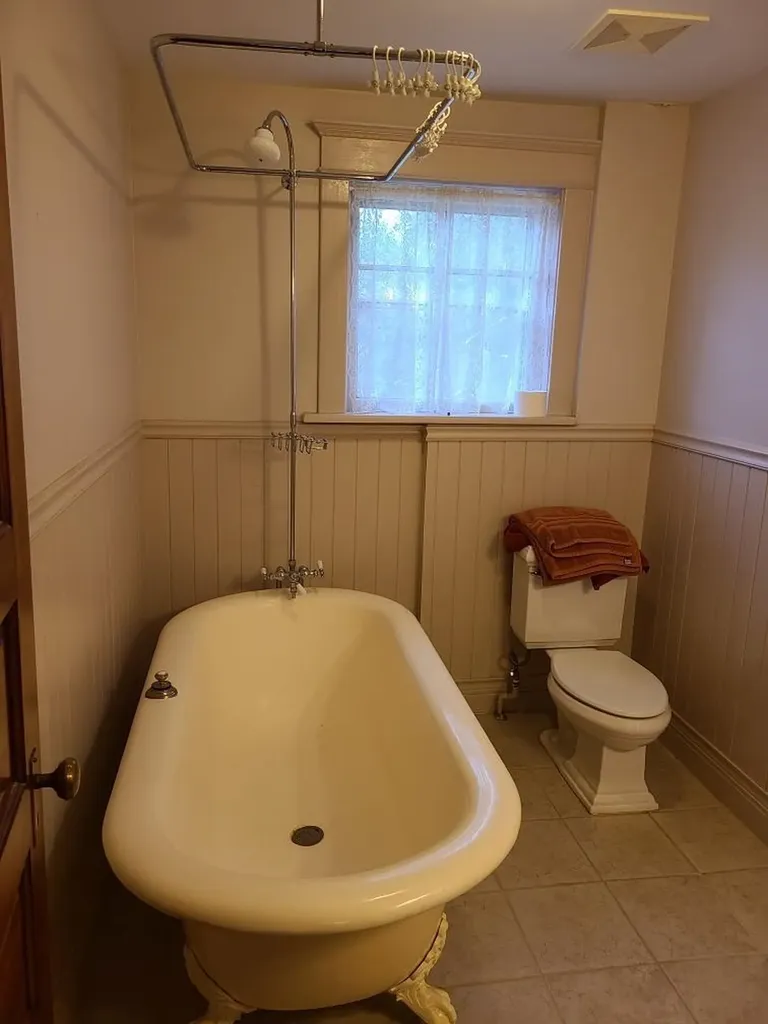 1010 E 9th Avenue Winfield KS 67156