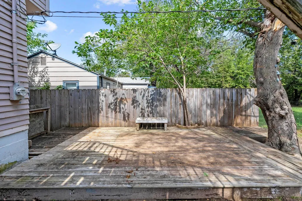 2332 S Waco Avenue Wichita KS 67213